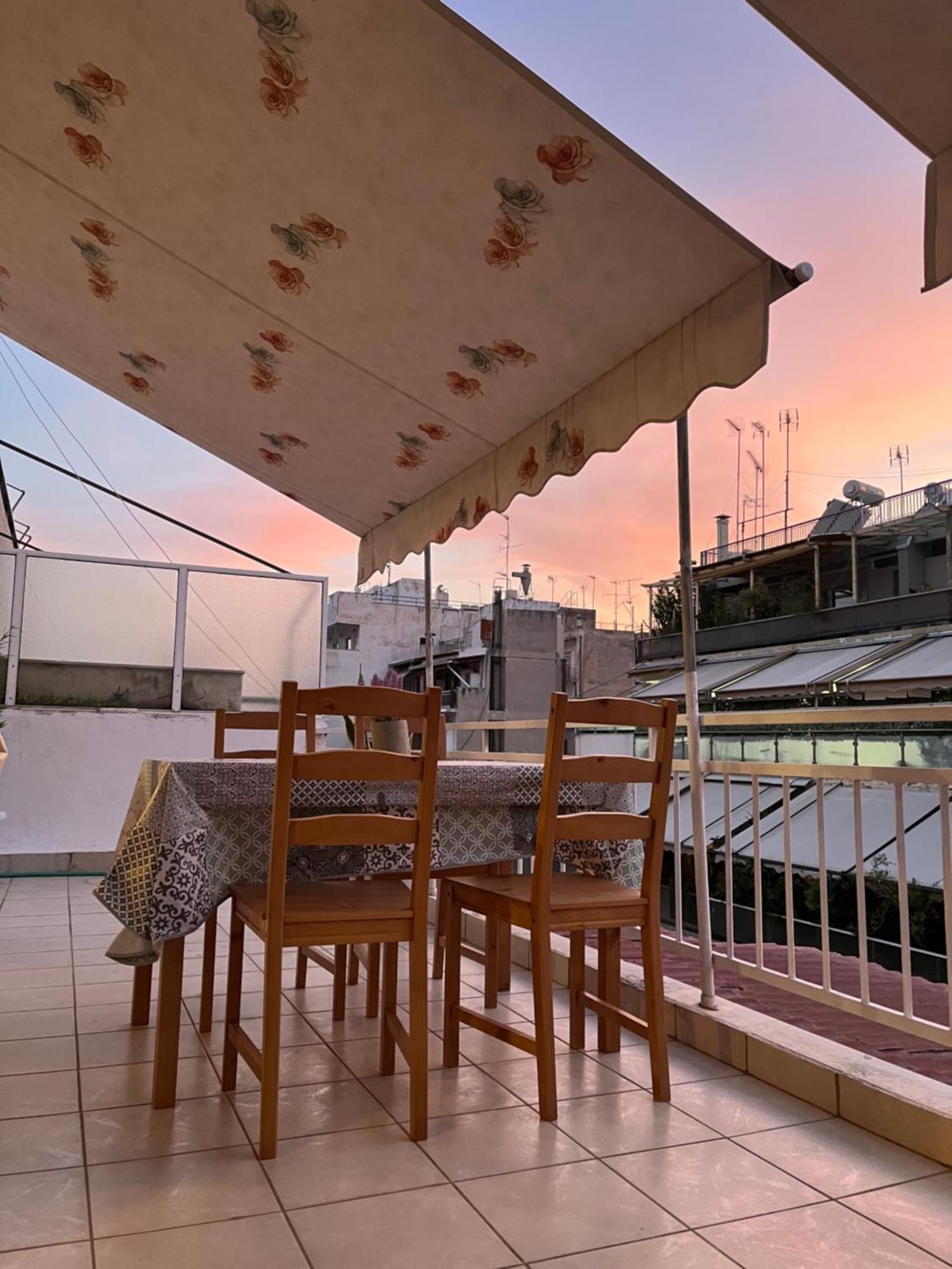 Qqueen House Piraeus Exterior photo