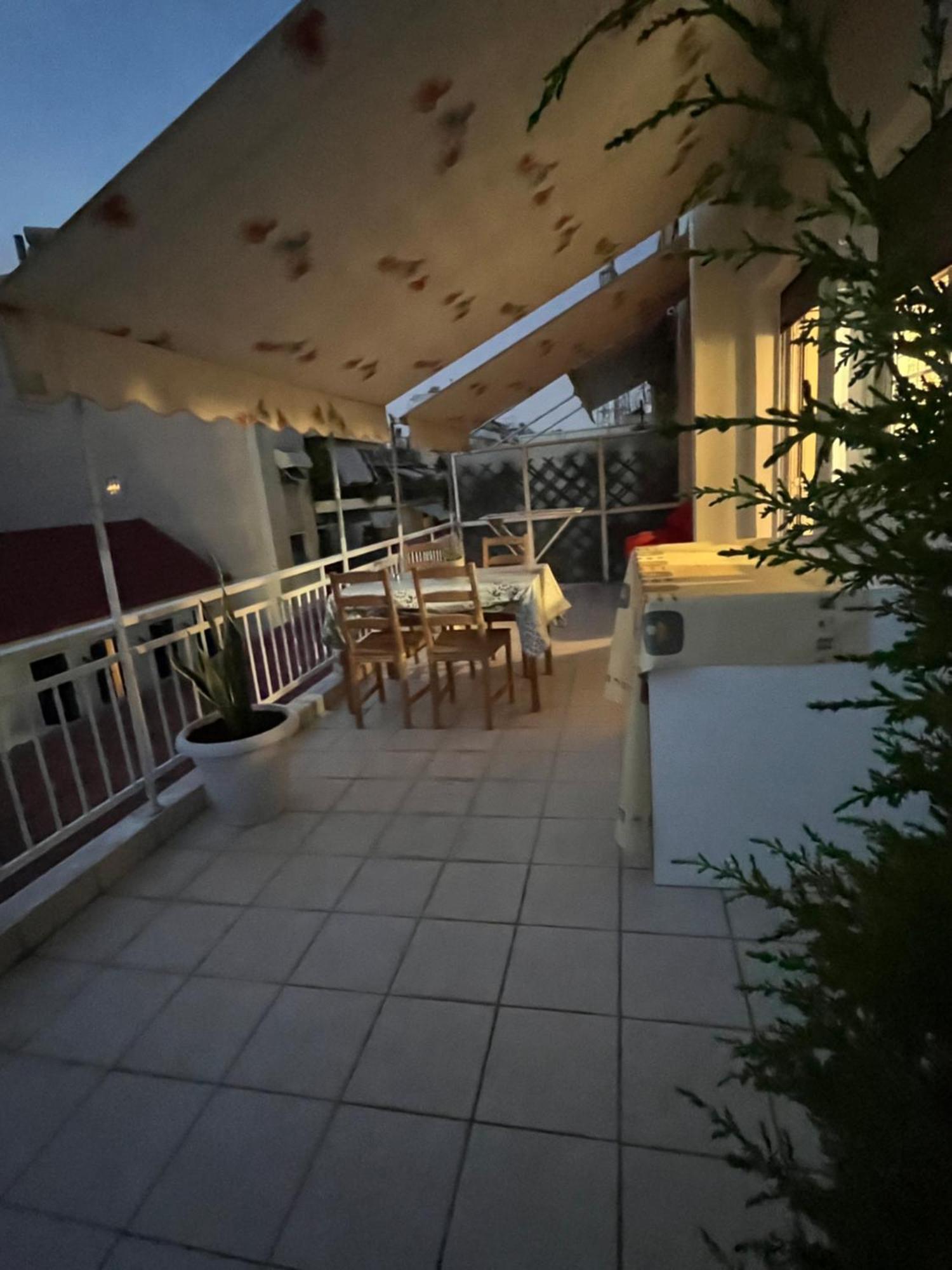 Qqueen House Piraeus Exterior photo